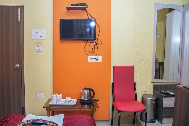Room 32 of 62