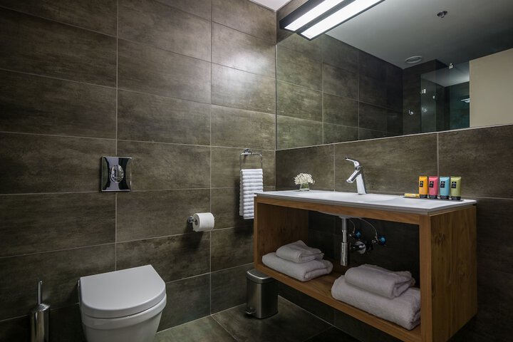 Room 20 of 32