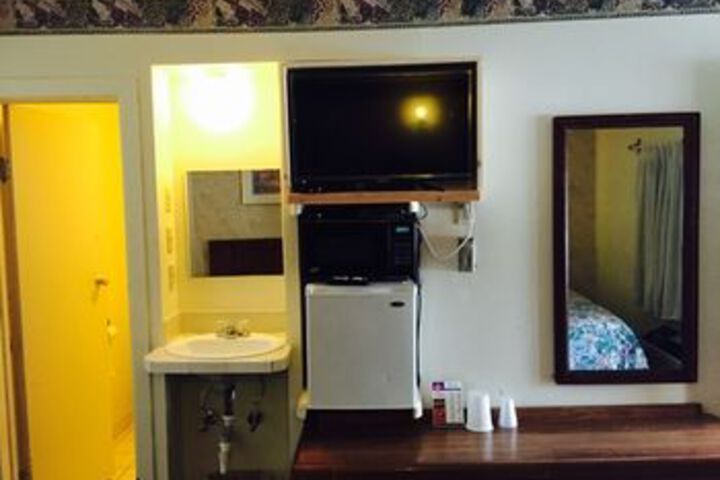 Room 13 of 13