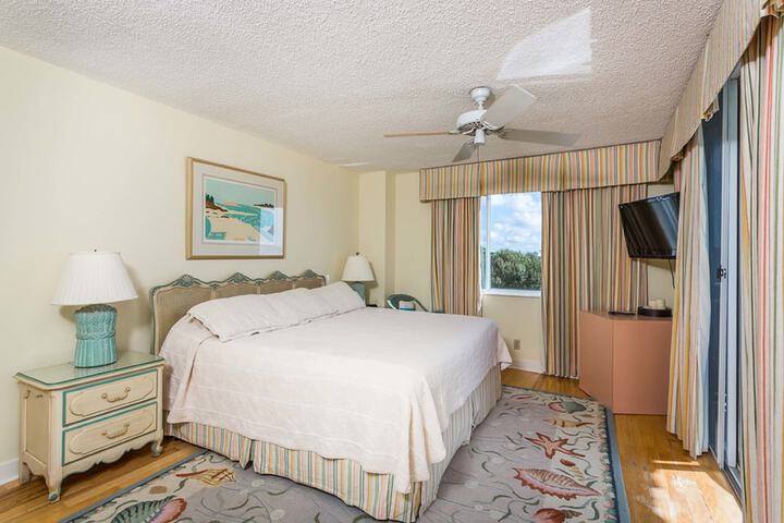 Room 6 of 48