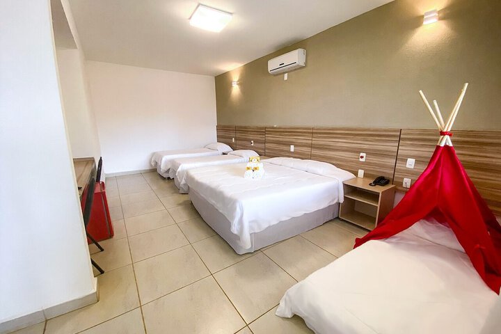 Room 34 of 145