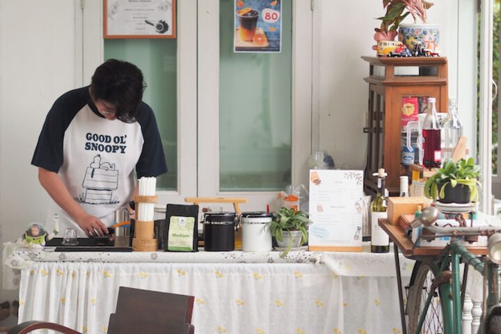 Breakfast/Coffee Service 26 of 38