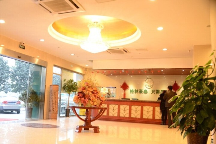 Hotel Interior 4 of 32