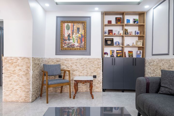 Entrance & Lobby