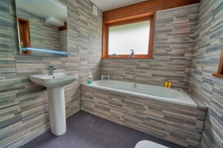 Room 19 of 120