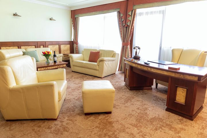 Room 38 of 171