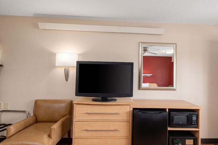 Room 7 of 17