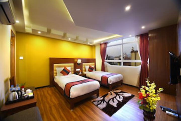 Room 193 of 339