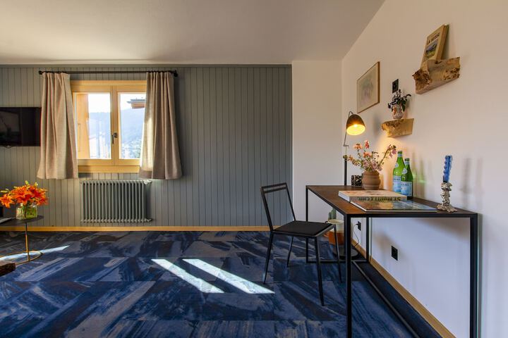 Room 16 of 30