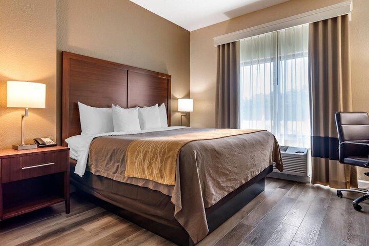 Room 14 of 40