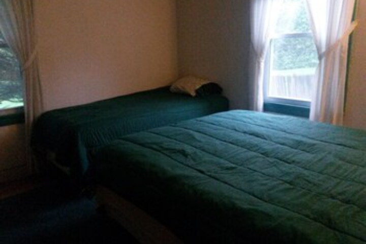 Room 6 of 7