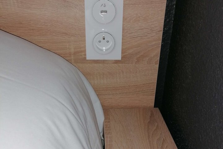 Room 12 of 22