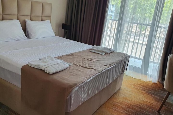 Room 2 of 21