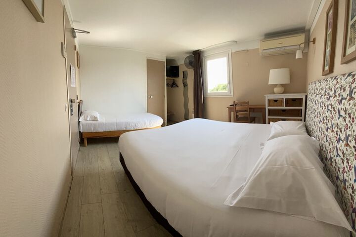 Room 6 of 36