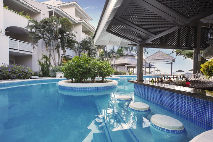 Hotel with Pool