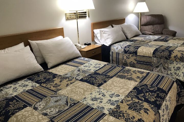 Double Room 2 Queen Beds (4 of 5)