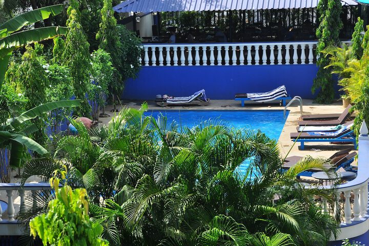 Pools & Facilities