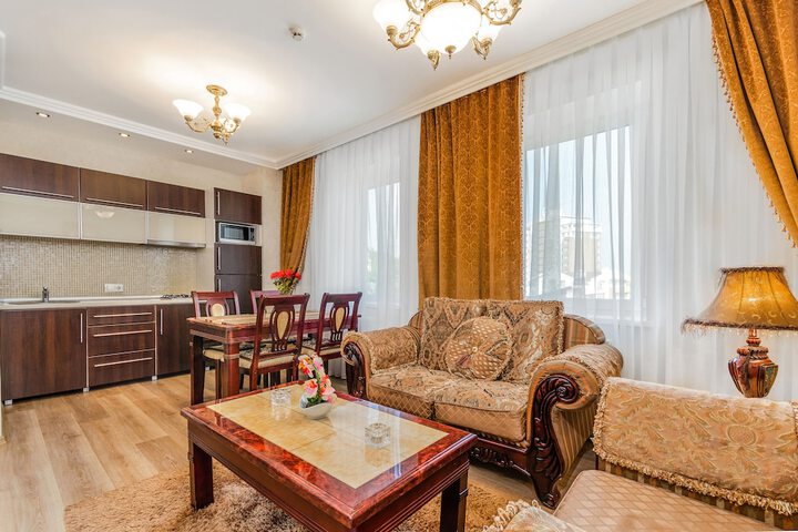 Room 14 of 25