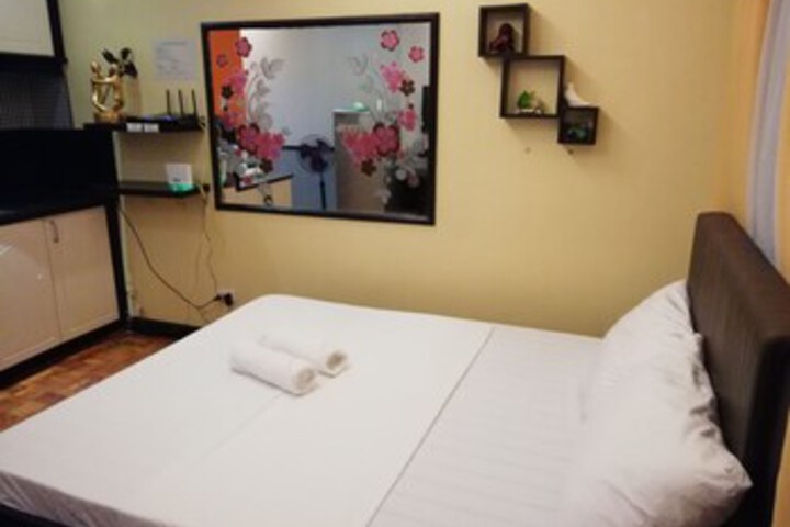 Room 46 of 103