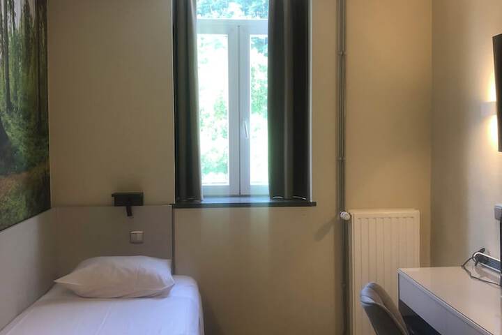 Room 12 of 55