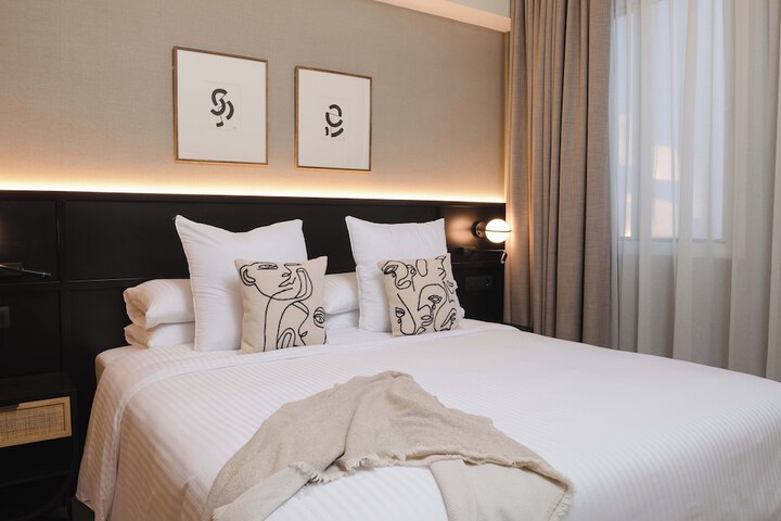Room 7 of 45