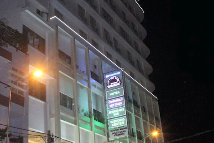 Hotel 17 of 20