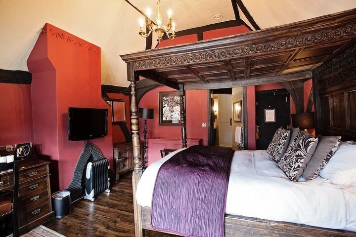 Room 15 of 116