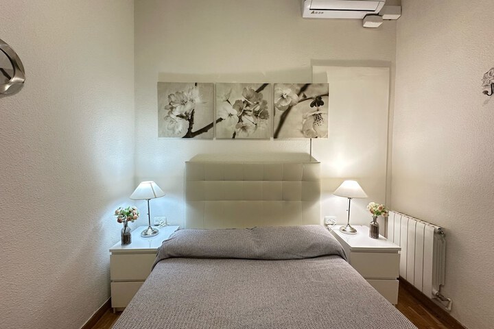 Room 8 of 24