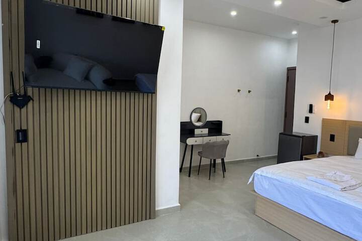 Room 76 of 339