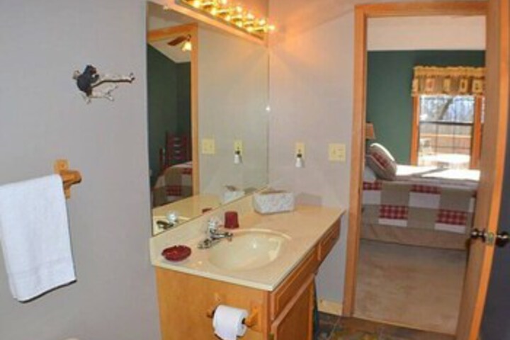 Room 5 of 47