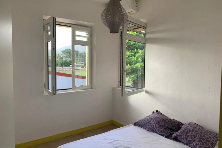 Room 2 of 6