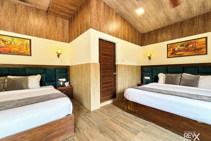 Room 43 of 156