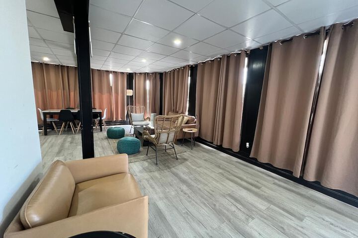 Hotel Interior 5 of 33