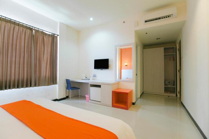 Room 4 of 5