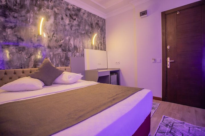 Room 35 of 84