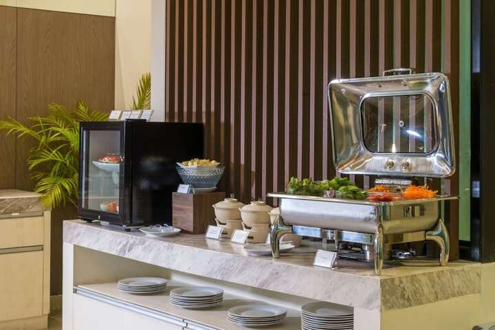 Breakfast/Coffee Service 43 of 75