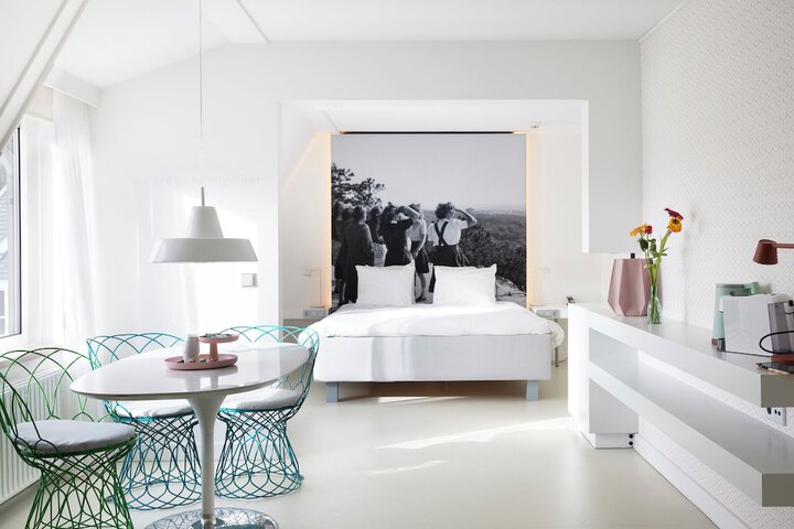Room 38 of 174