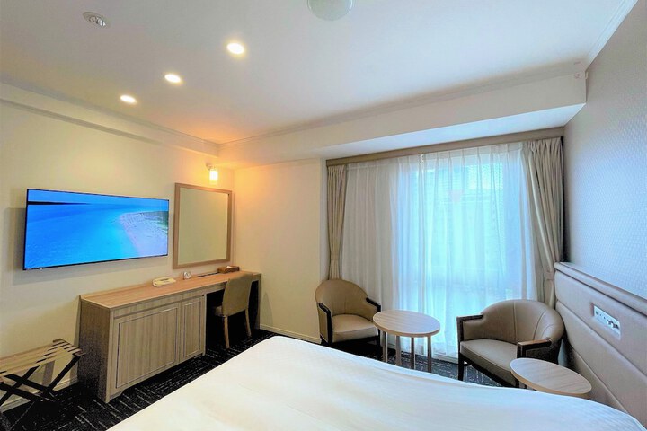 Room 22 of 44