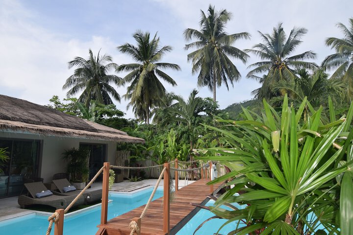 Pool 72 of 112
