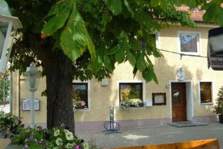 ASSOS HOTEL