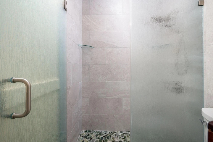 Room 10 of 22