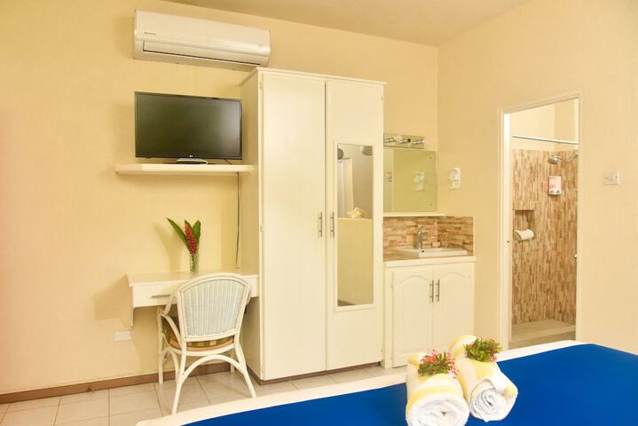 Room 35 of 67
