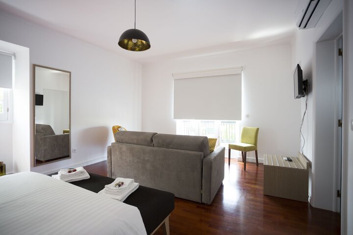 Room 42 of 105