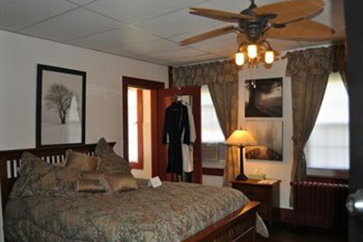 Room 21 of 33