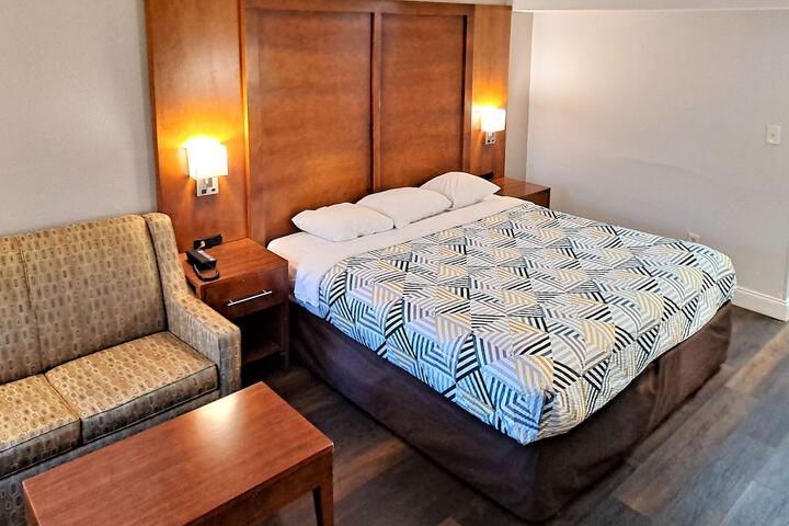 1 King Bed Micfridge Sofa Bed (11 of 15)