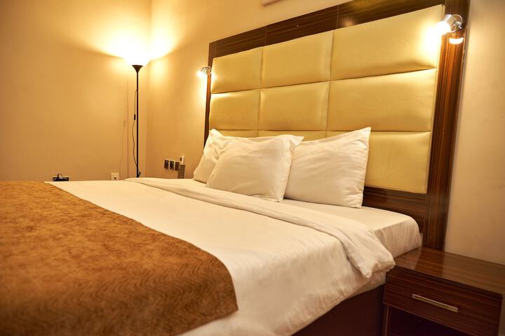 Room 26 of 35