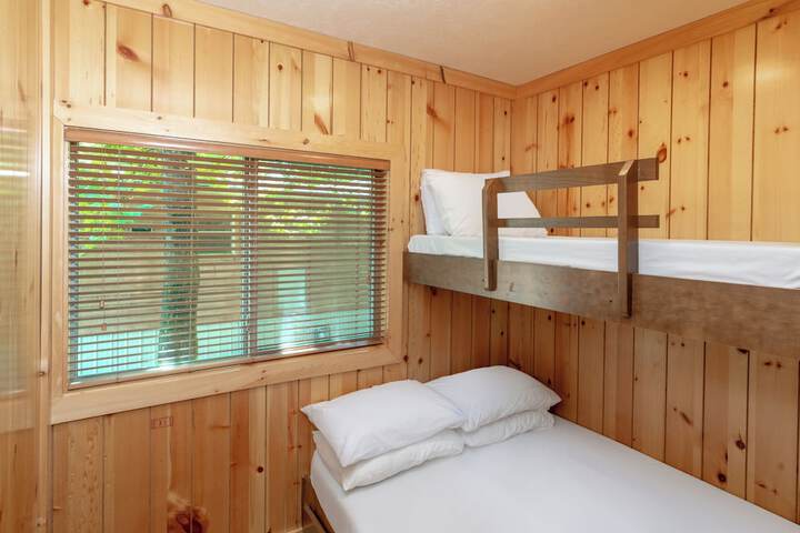 Room 3 of 17