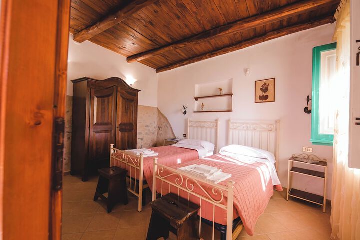 Room 15 of 75