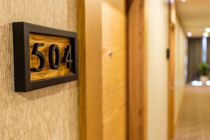 Room 8 of 53