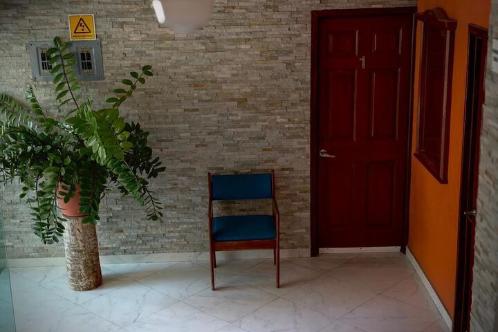 Room 8 of 15